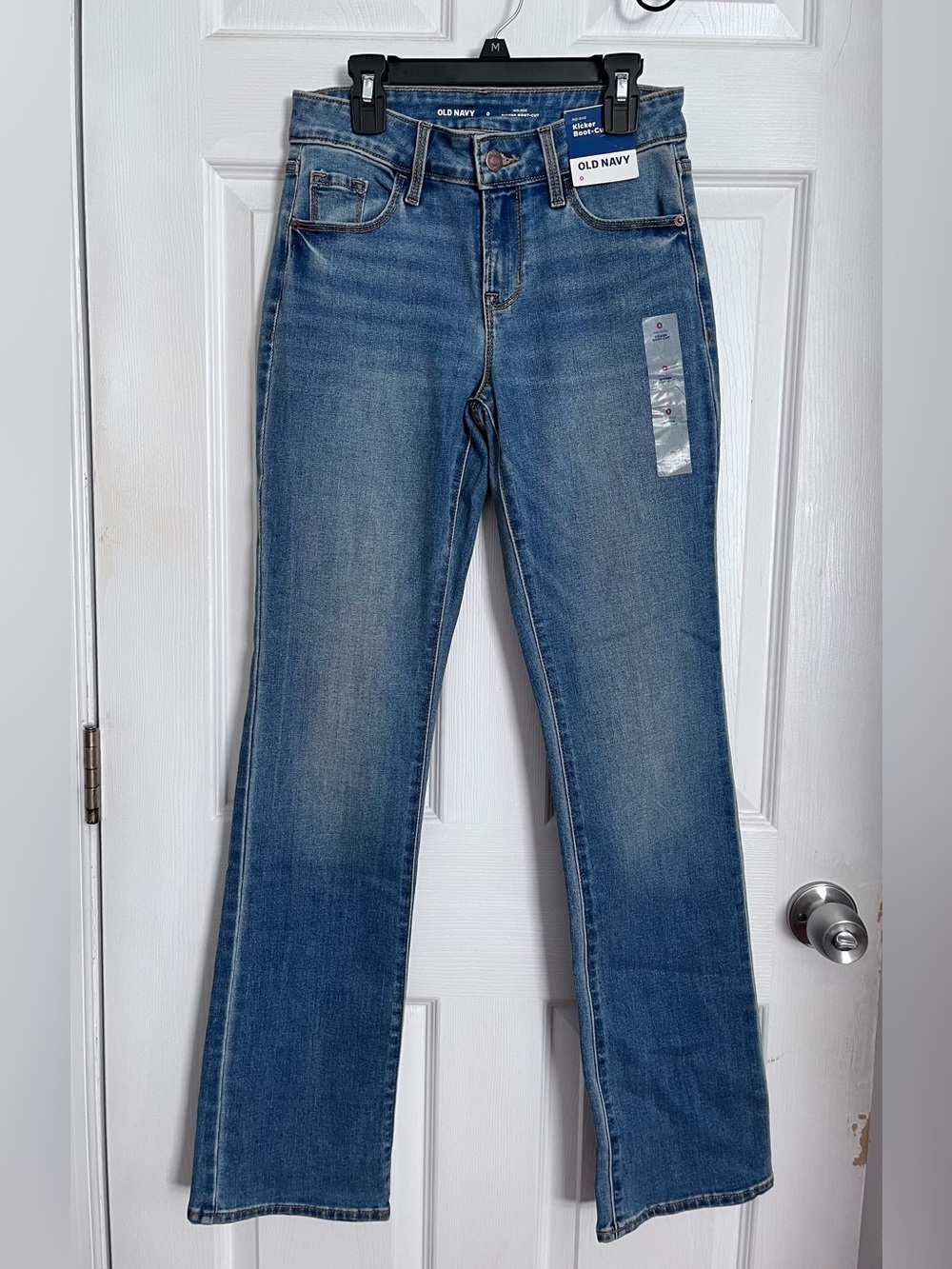 NWT Old Navy Women's Blue Bootcute Jeans